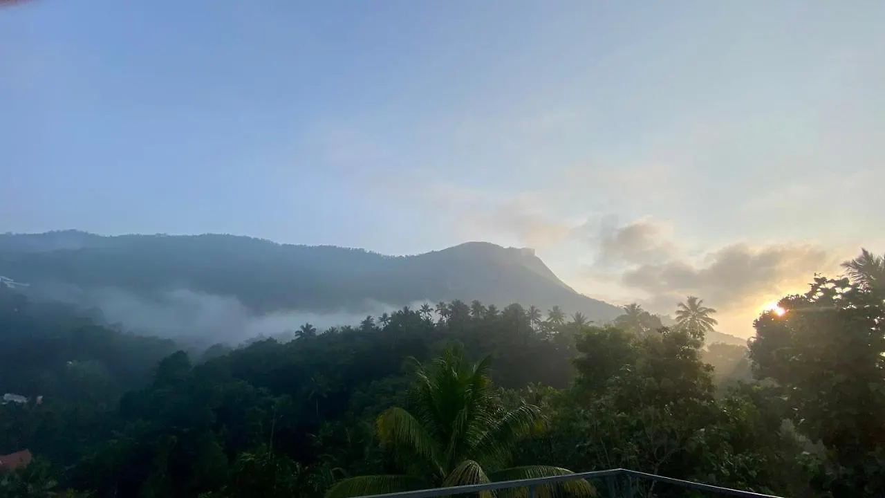 7S Castle Munnar Mountain View Homestay Anaviratty Índia