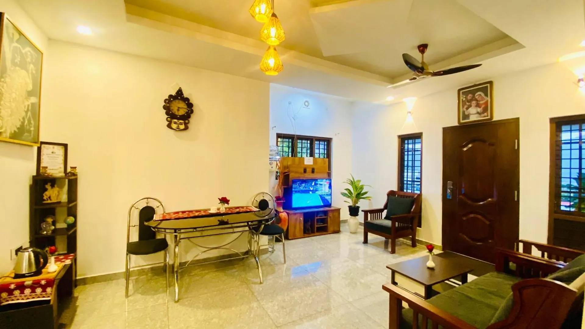 7S Castle Munnar Mountain View Homestay Anaviratty